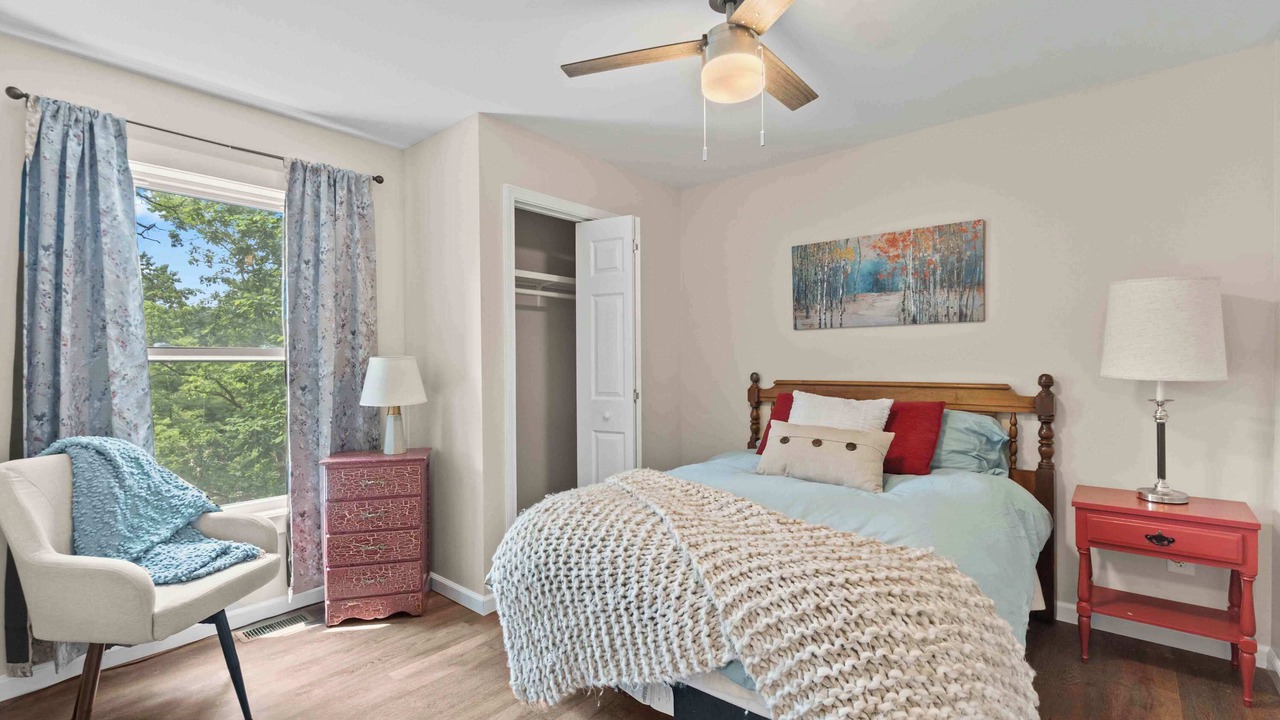 Photo of Bedroom in Highlands Hills