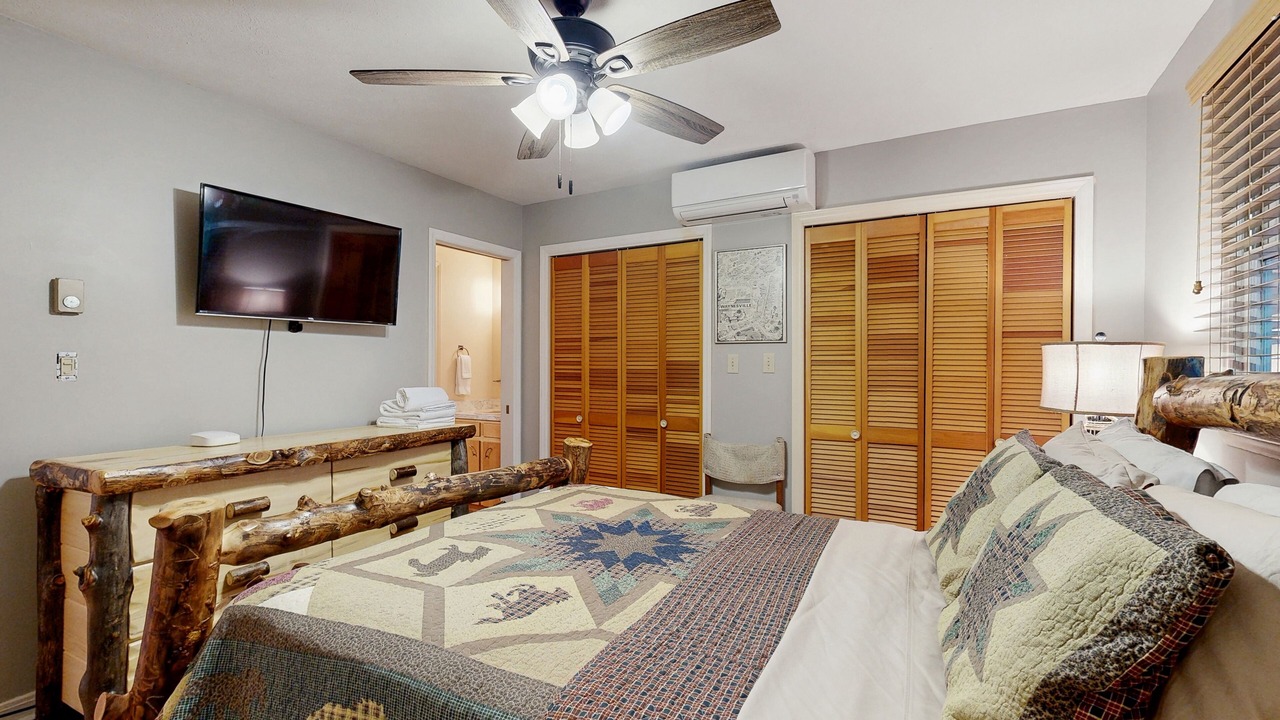Photo of Bedroom in Waynesville