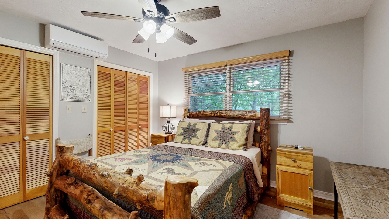 Photo of Bedroom in Waynesville