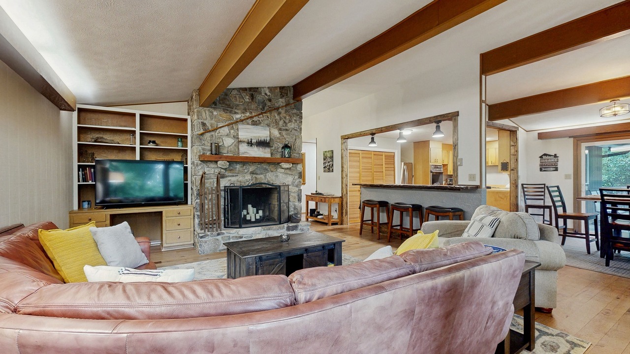 Photo of Livingroom in Waynesville