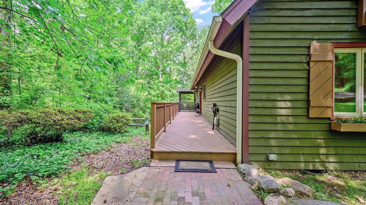 Photo of Patio Balcony in Northwest Raleigh