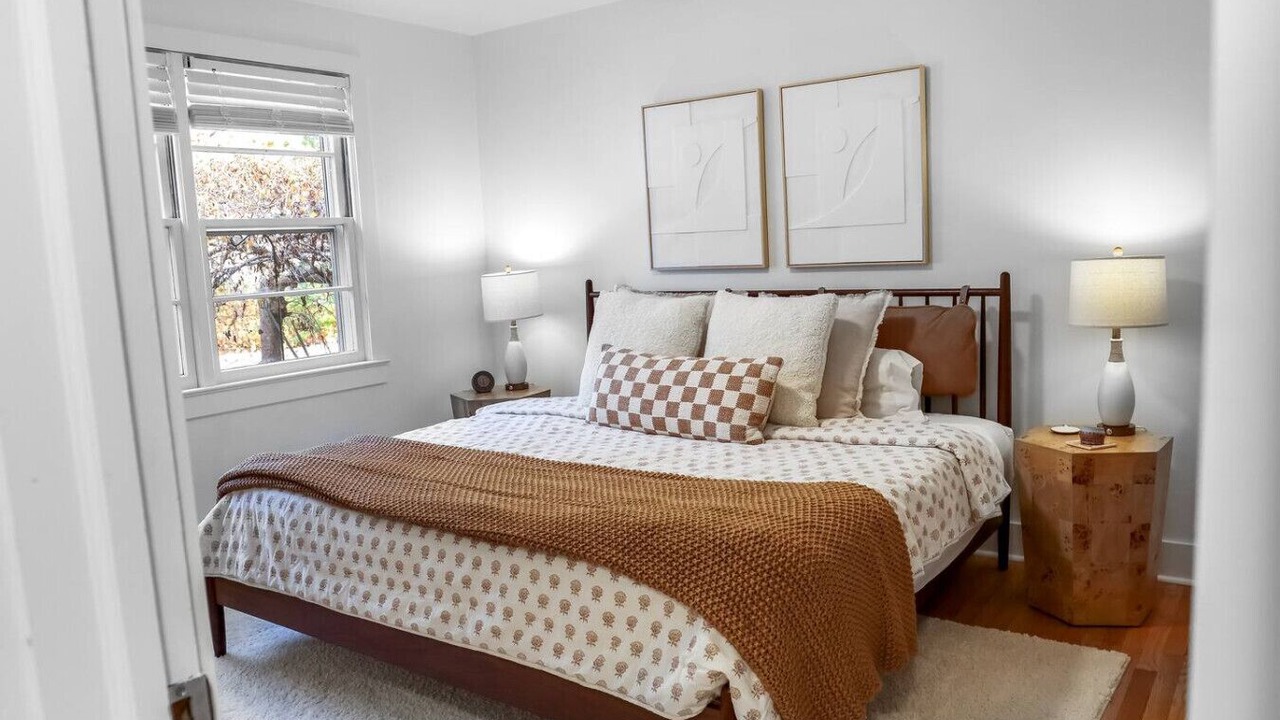 Photo of Bedroom in Black Mountain