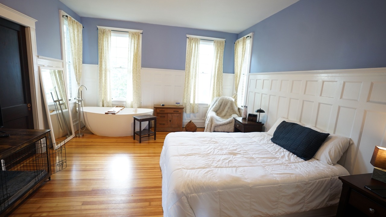 Photo of Bedroom in Wilmington Historic District