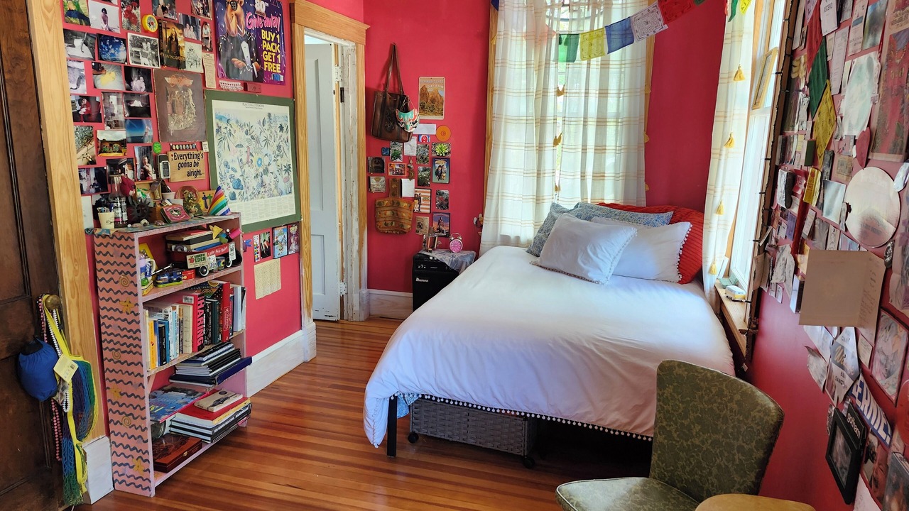 Photo of Bedroom in Wilmington Historic District