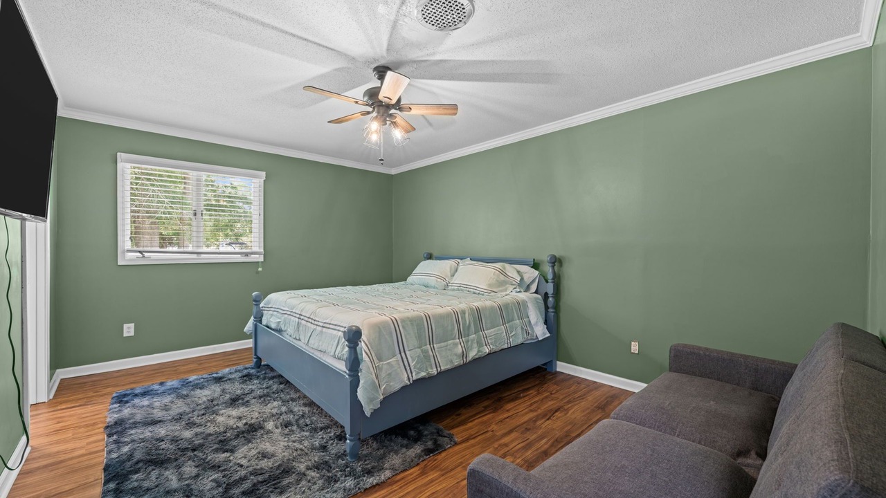 Photo of Bedroom in River Bend