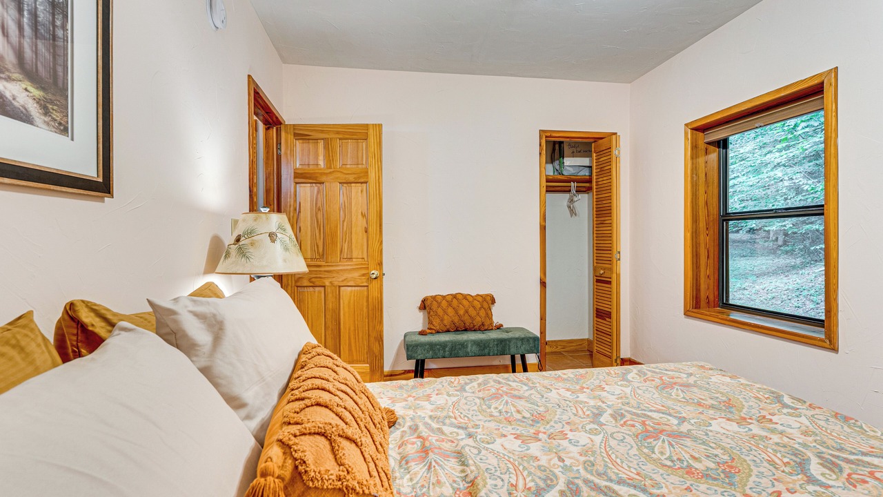 Photo of Bedroom in Indian Rock Springs