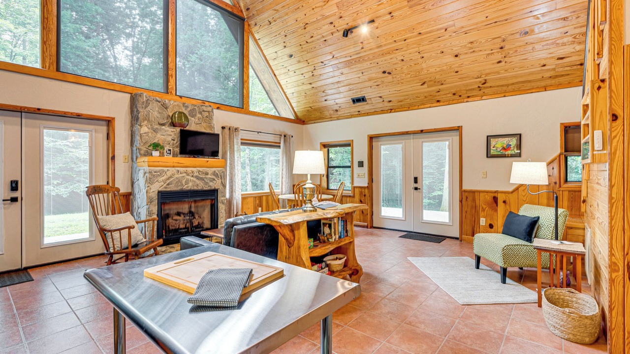 Photo of Livingroom in Indian Rock Springs