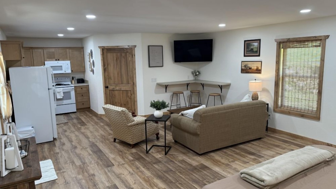 Photo of Livingroom in Robbinsville