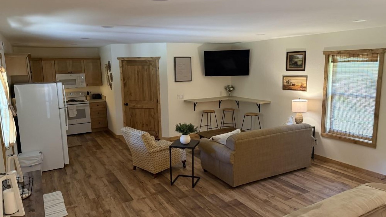 Photo of Livingroom in Robbinsville