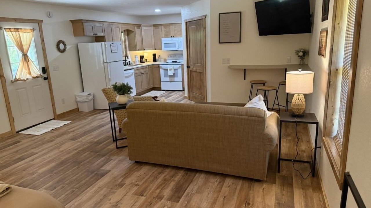 Photo of Livingroom in Robbinsville