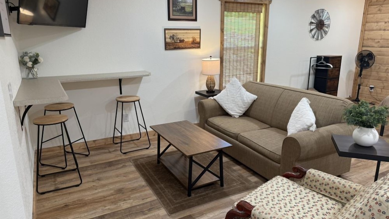 Photo of Livingroom in Robbinsville