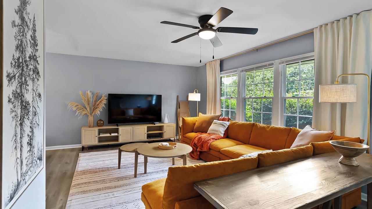 Photo of Livingroom in East Raleigh