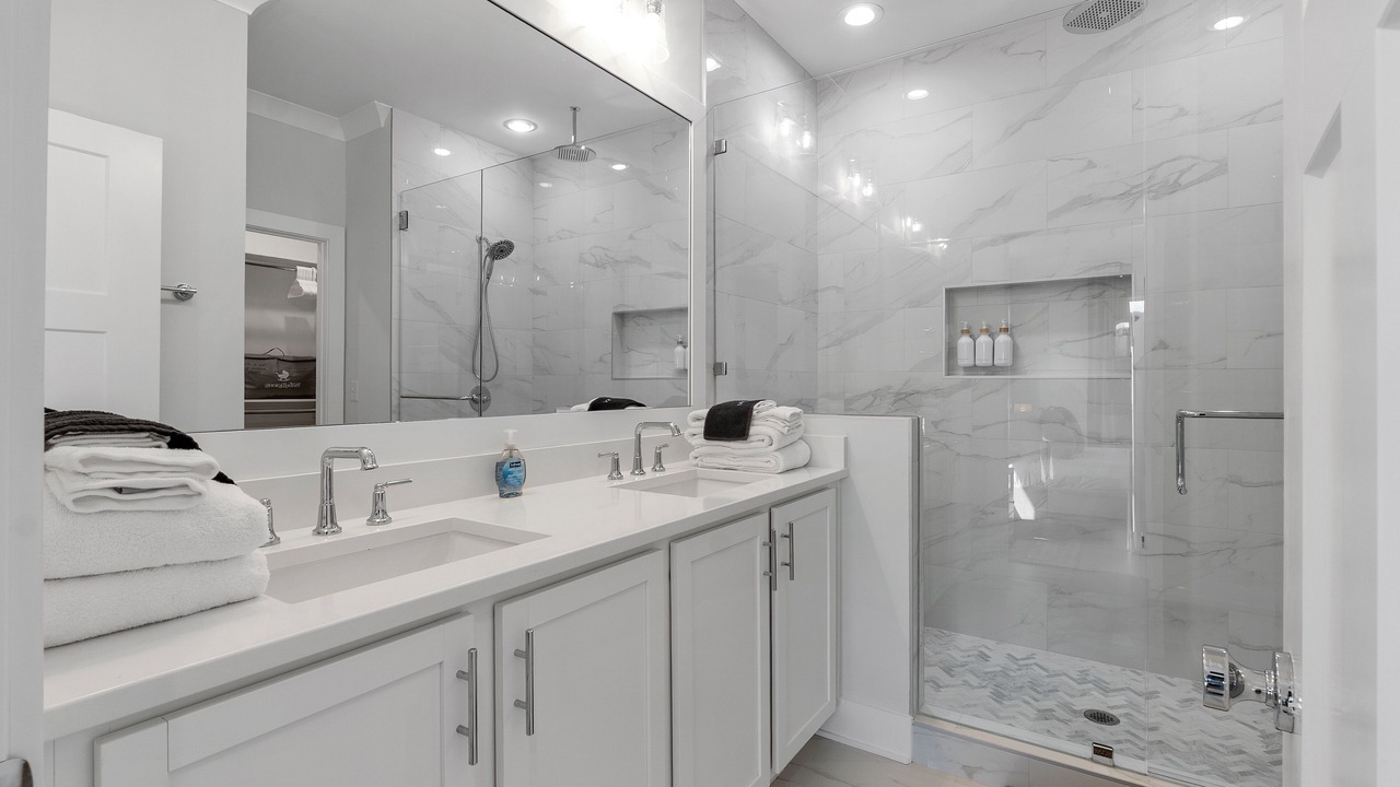 Photo of Bathroom in Tranquil Harbour