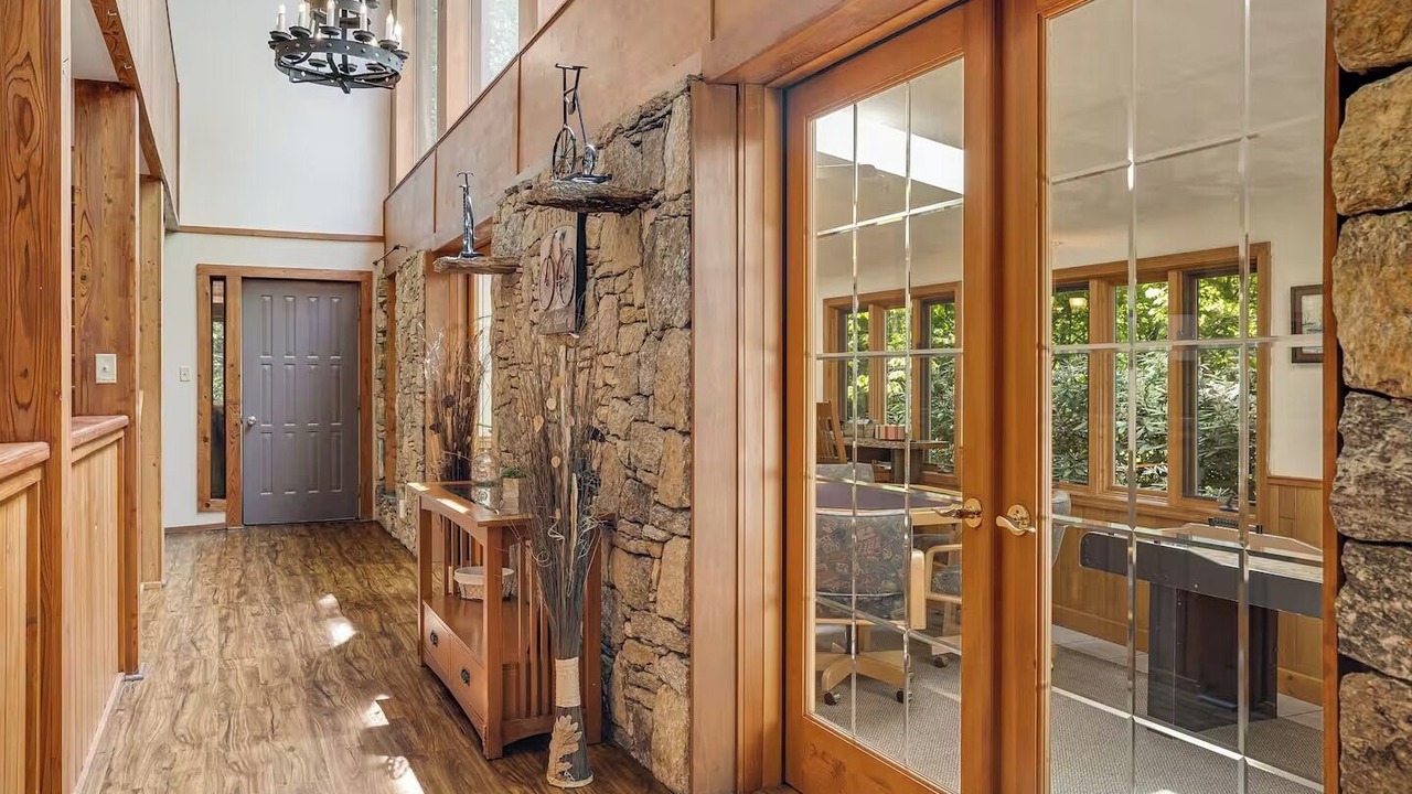 Photo of Bedroom in Pisgah Forest