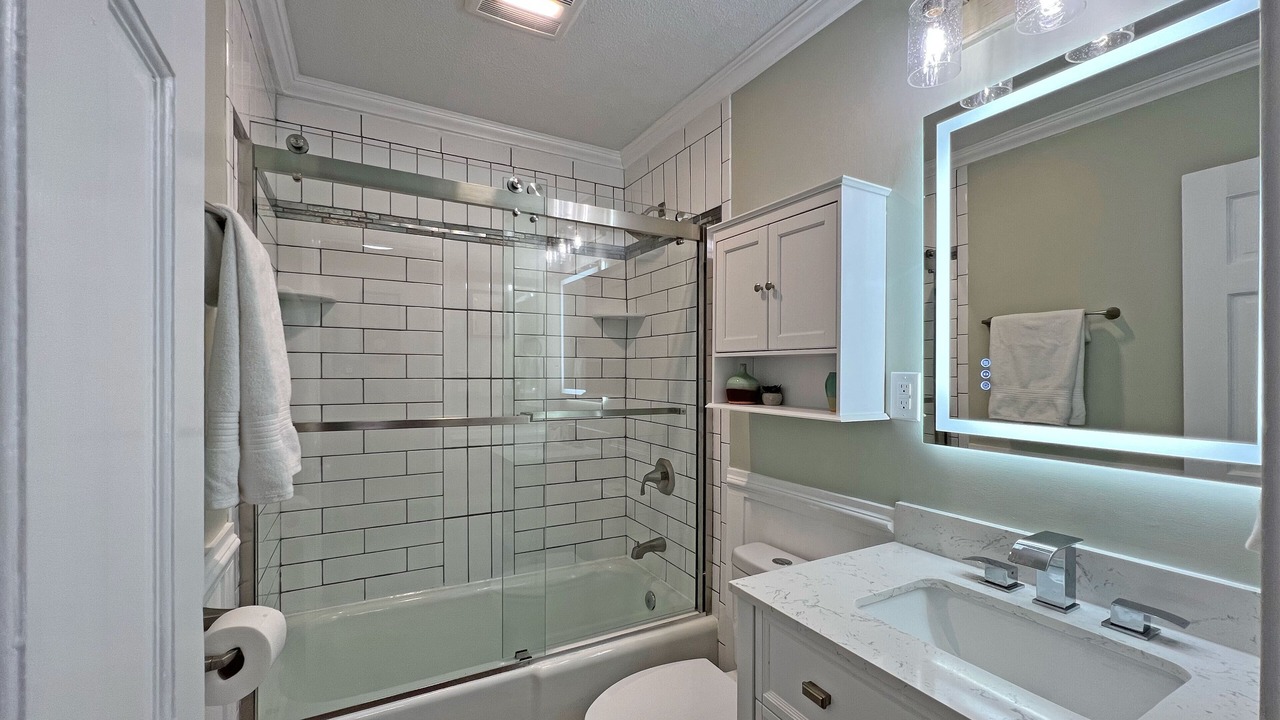 Photo of Bathroom in Hickory