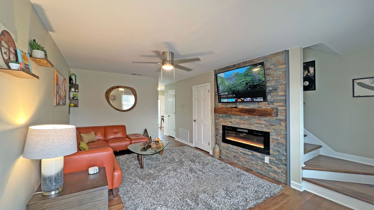 Photo of Livingroom in Hickory