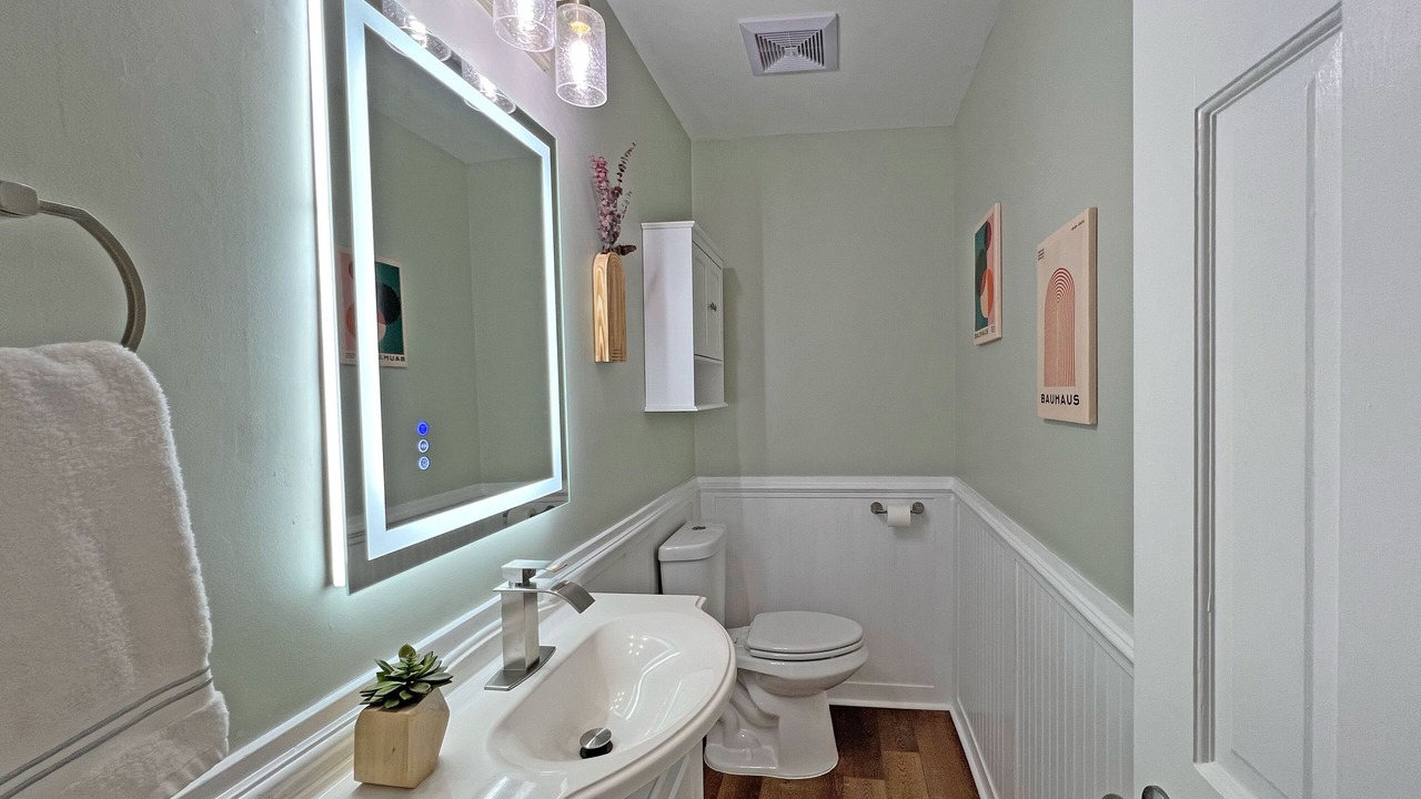 Photo of Bathroom in Hickory