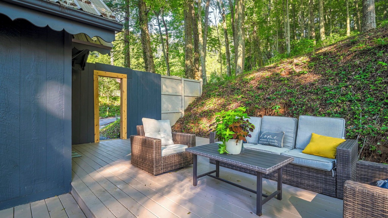 Photo of Patio Balcony in Burnsville
