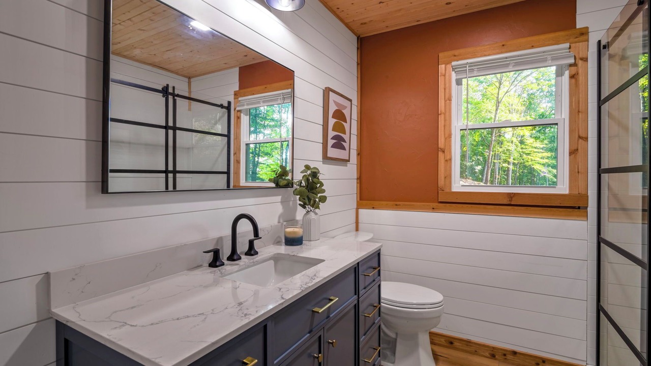 Photo of Bathroom in Burnsville