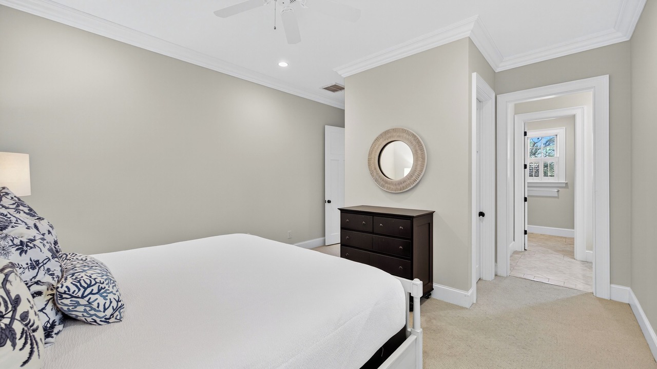 Photo of Bathroom in Vanderhorst Plantation