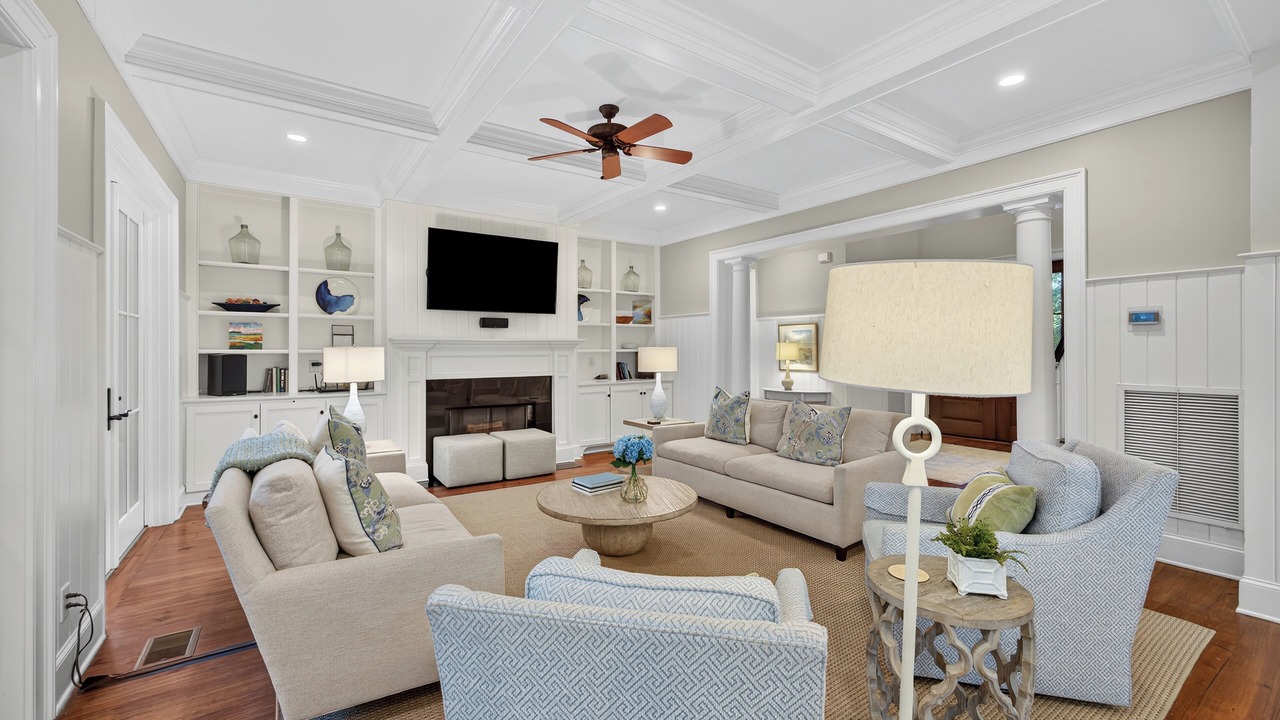 Photo of Livingroom in Vanderhorst Plantation