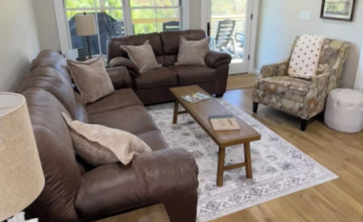 Photo of Livingroom in Canton