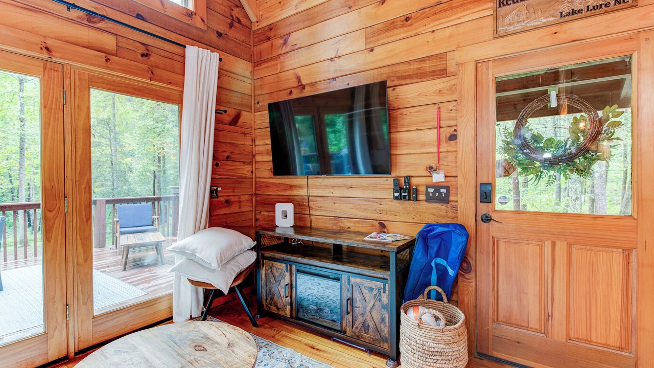Photo of Bedroom in Lake Lure