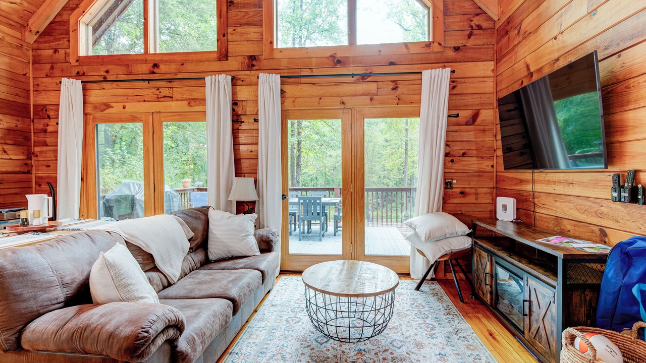 Photo of Bedroom in Lake Lure