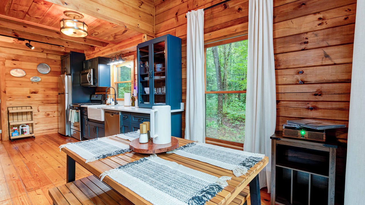 Photo of Bedroom in Lake Lure