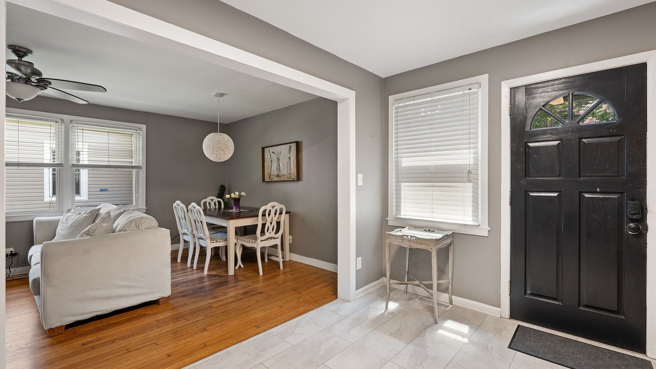 Photo of Livingroom in Winston - Salem