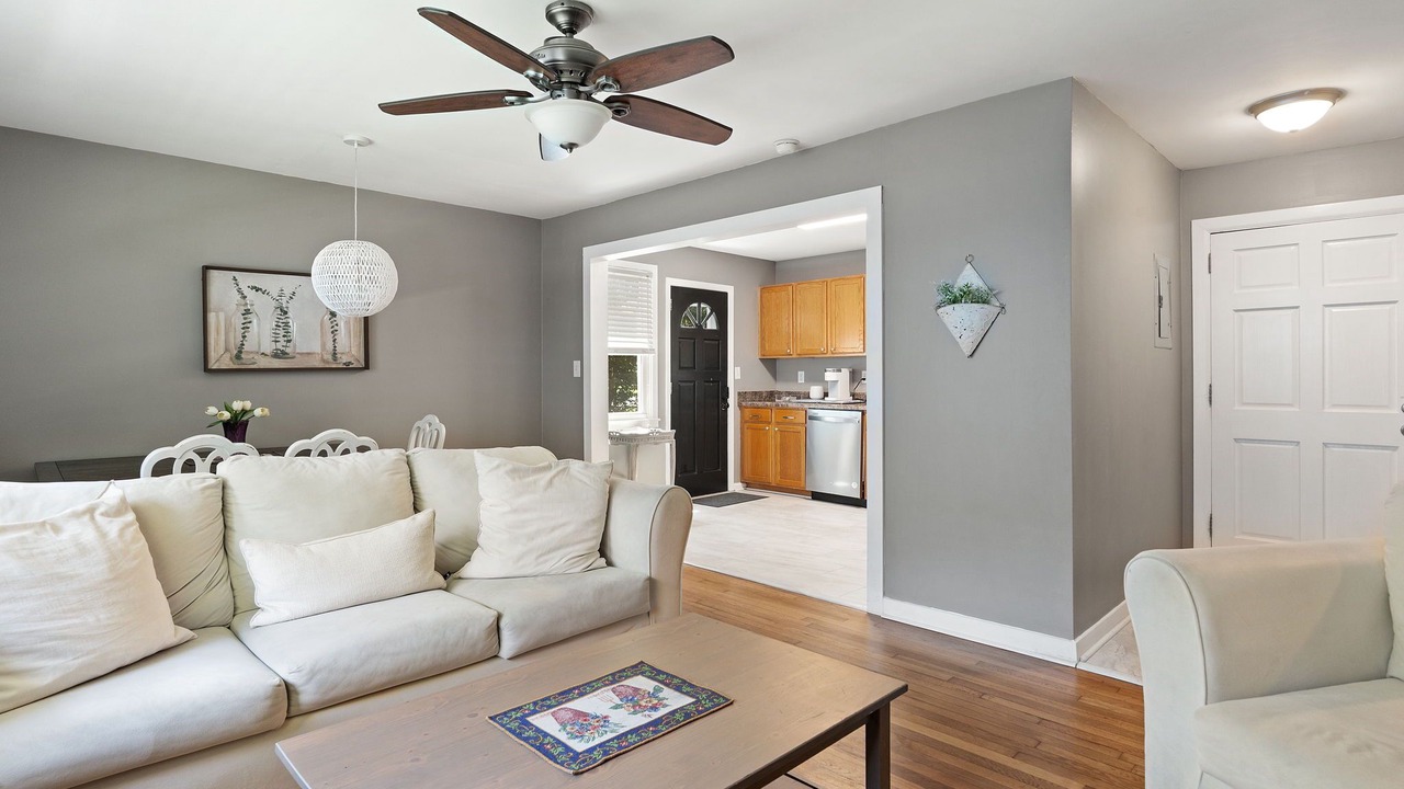 Photo of Livingroom in Winston - Salem