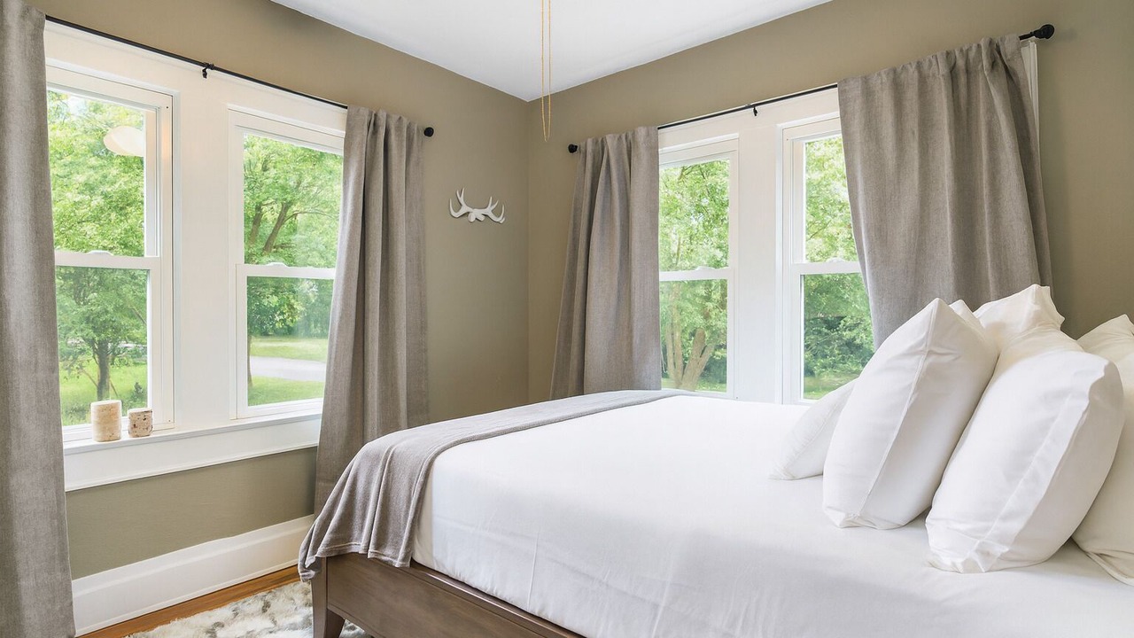 Photo of Bedroom in Mars Hill