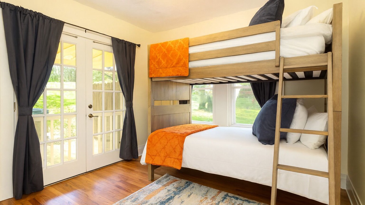 Photo of Bedroom in Mars Hill
