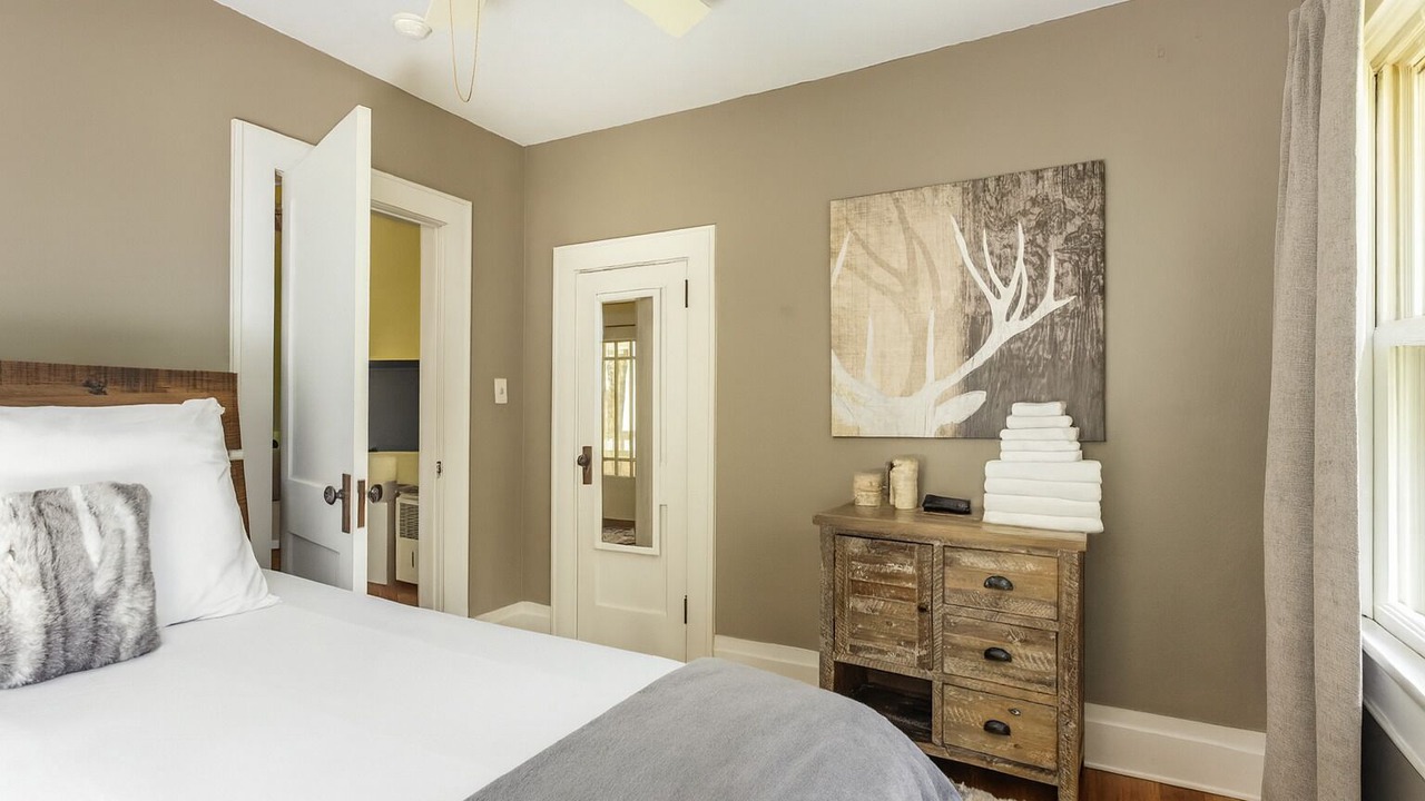 Photo of Bedroom in Mars Hill