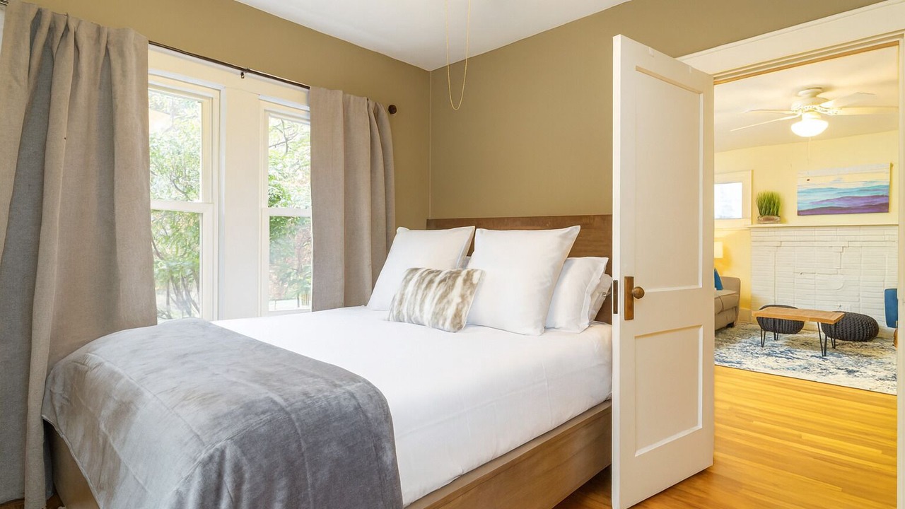 Photo of Bedroom in Mars Hill