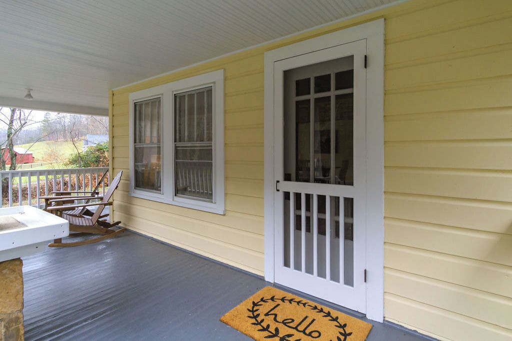 Photo of Patio Balcony in Mars Hill