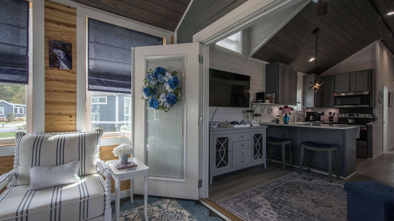 Photo of Livingroom in Upward