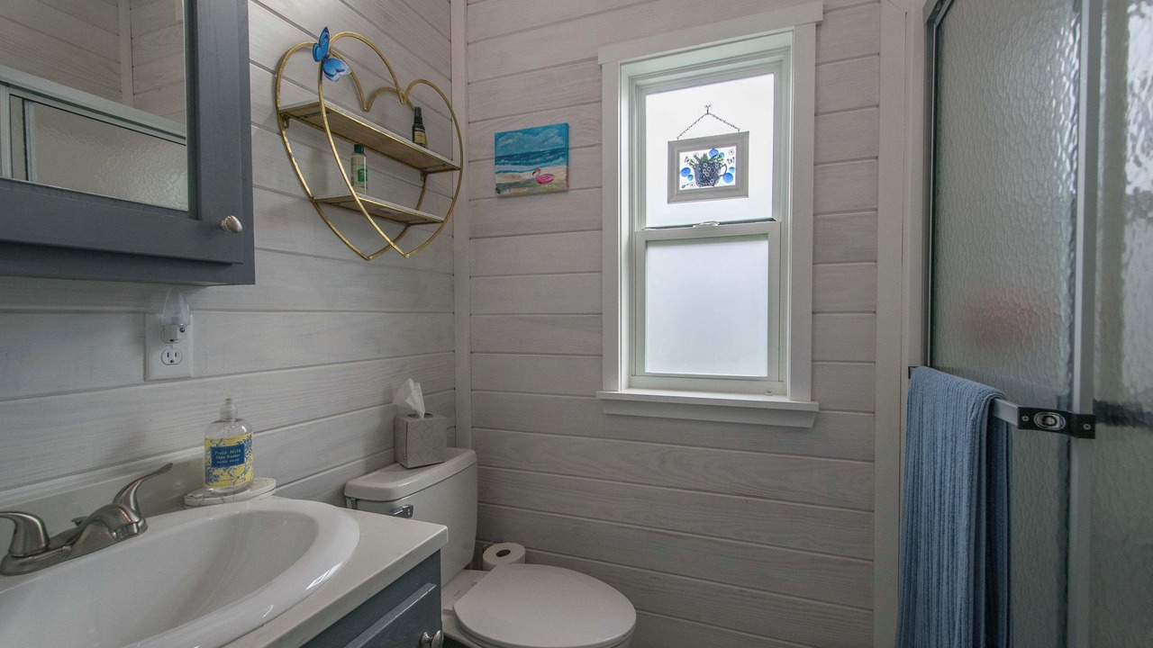 Photo of Bathroom in Upward
