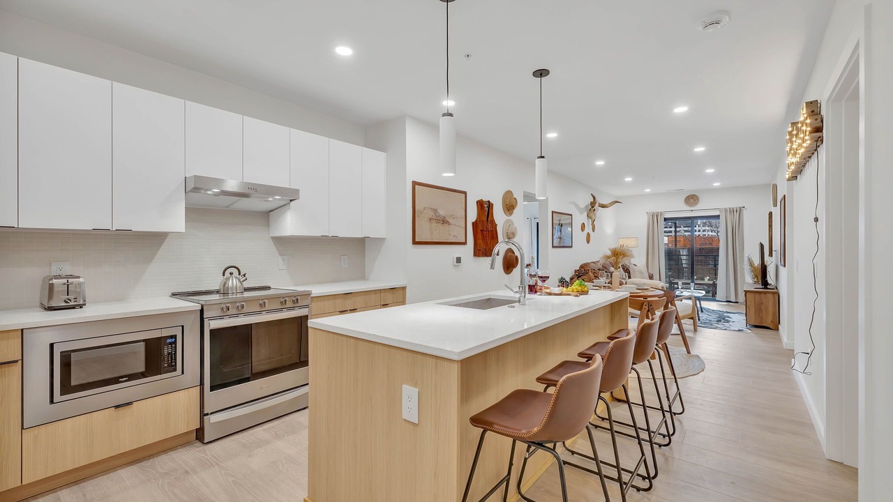 Photo of Kitchen in Eighth Avenue