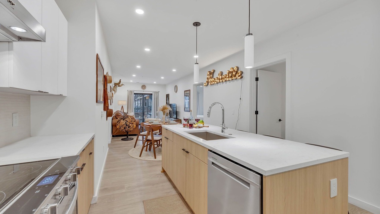 Photo of Kitchen in Eighth Avenue