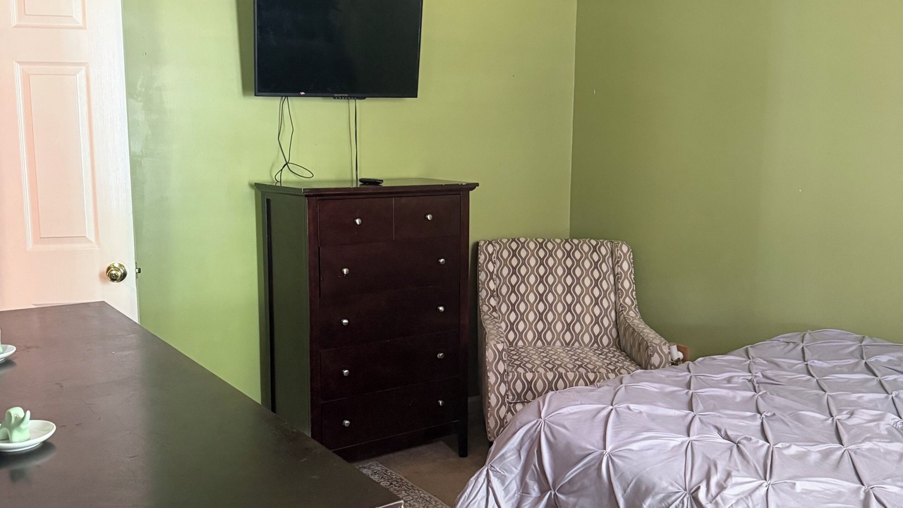 Photo of Bedroom in Creedmoor