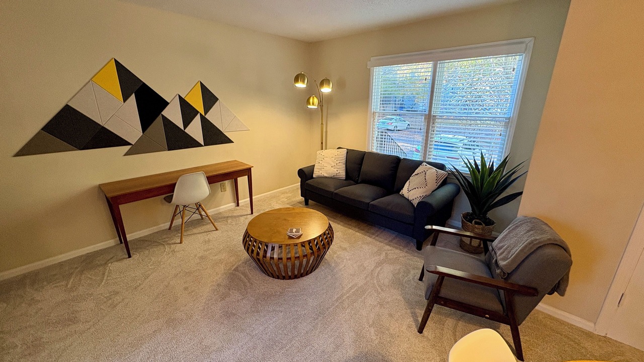 Photo of Livingroom in Chapel Hill
