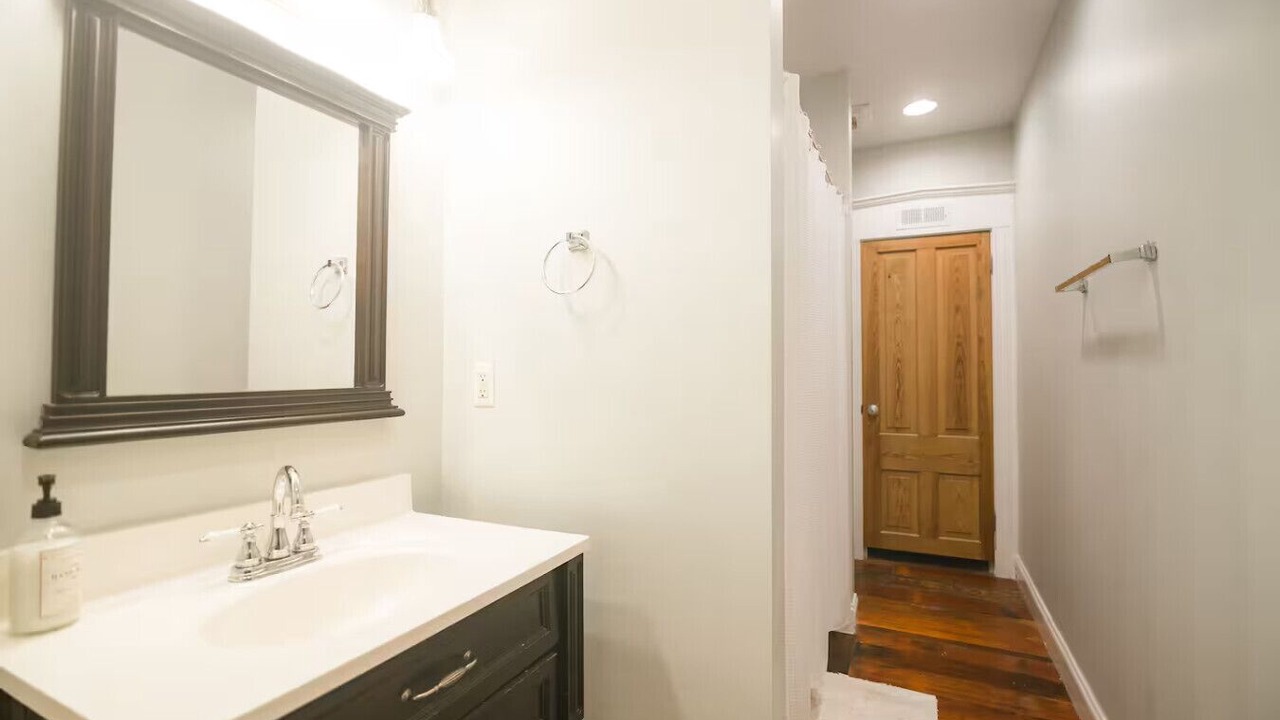 Photo of Bathroom in Wilmington Historic District