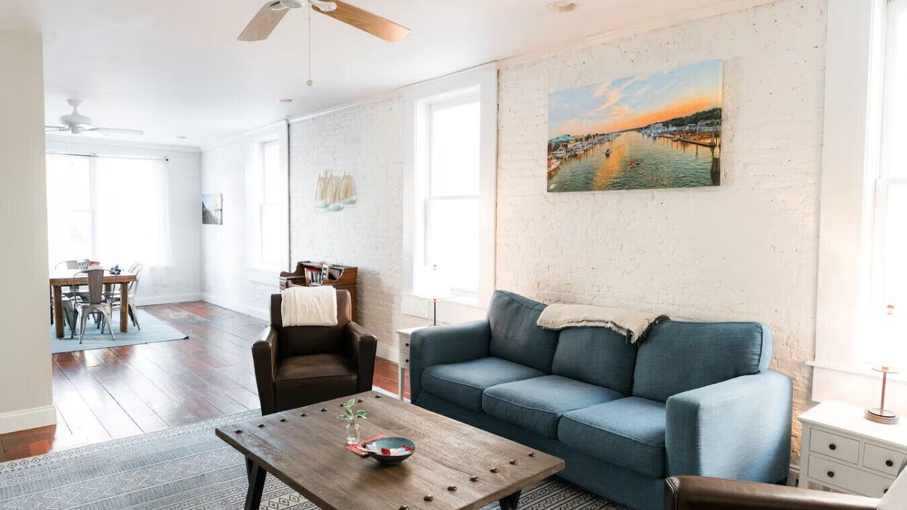 Photo of Bedroom in Wilmington Historic District