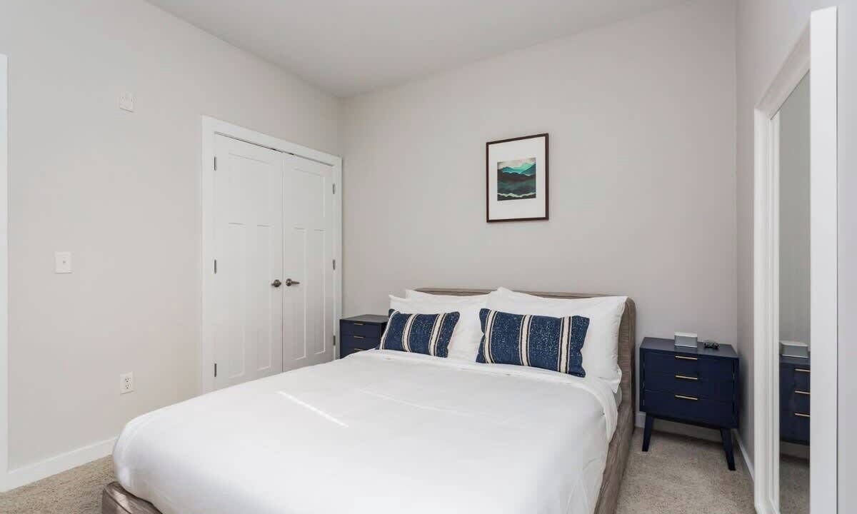 Photo of Bedroom in Hillsboro Village
