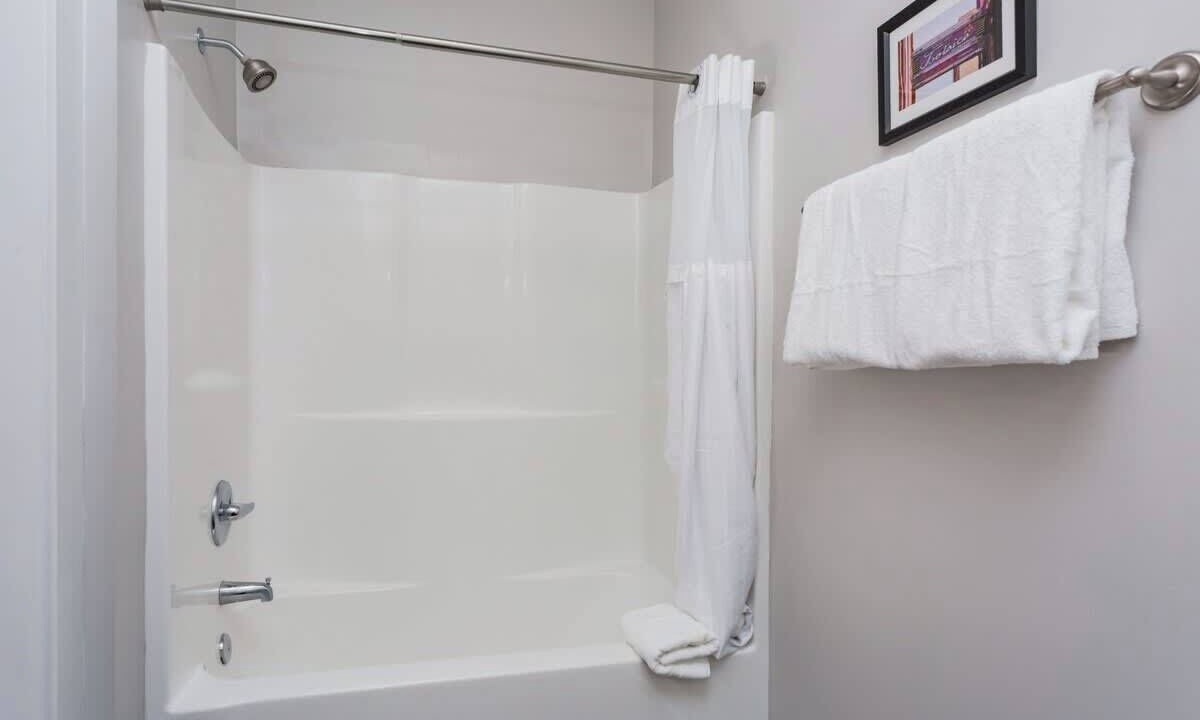 Photo of Bathroom in Hillsboro Village