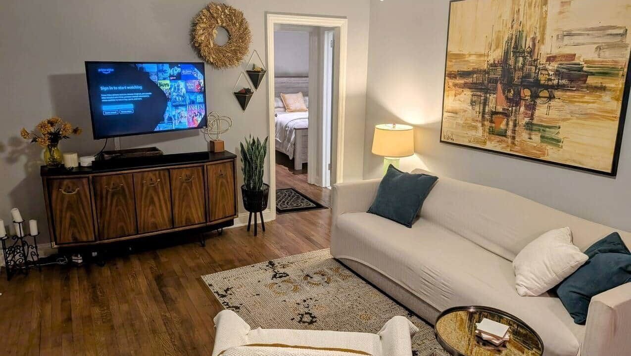 Photo of Livingroom in East Raleigh