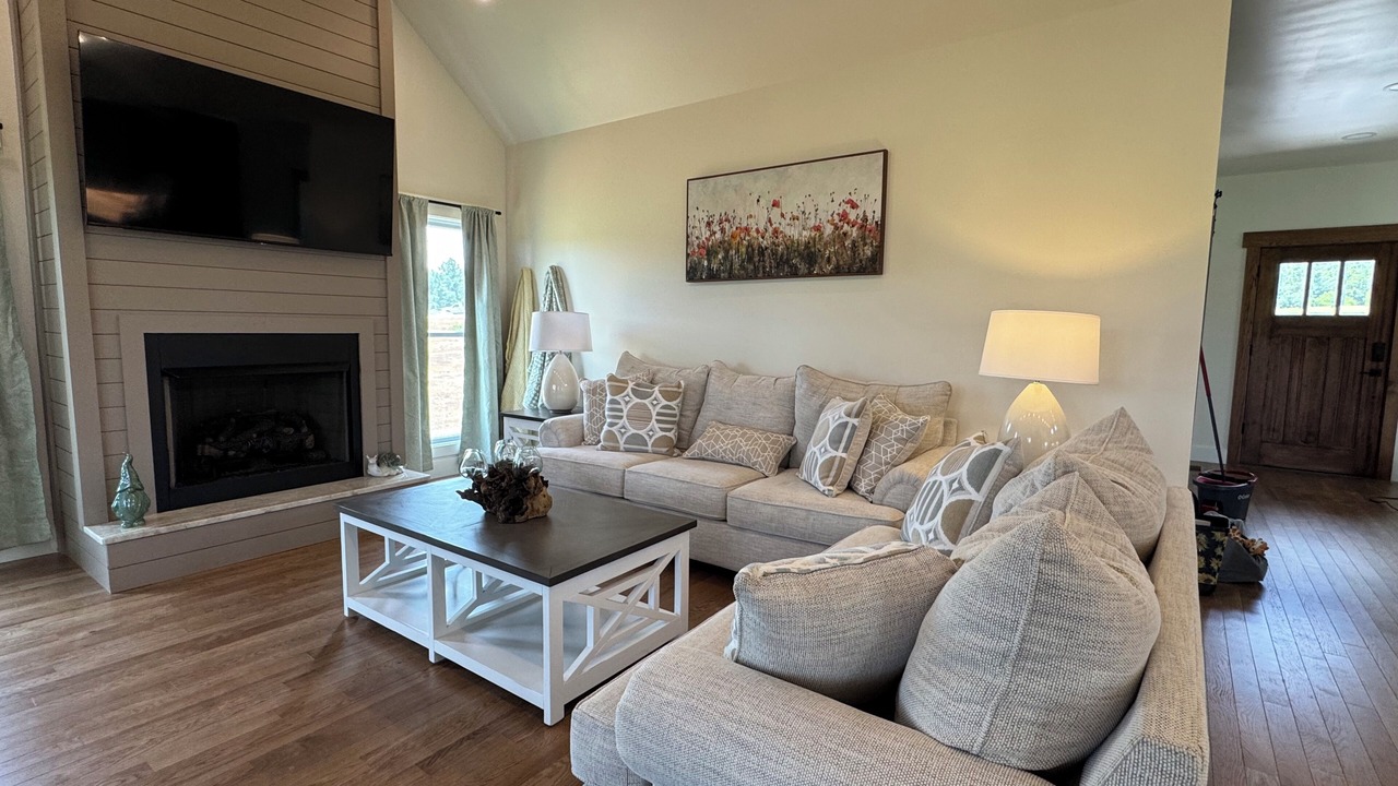 Photo of Livingroom in Decaturville