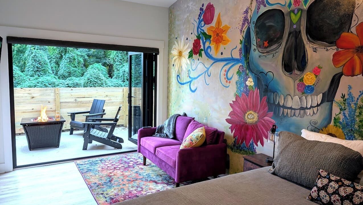 Photo of Livingroom in Southeast Raleigh