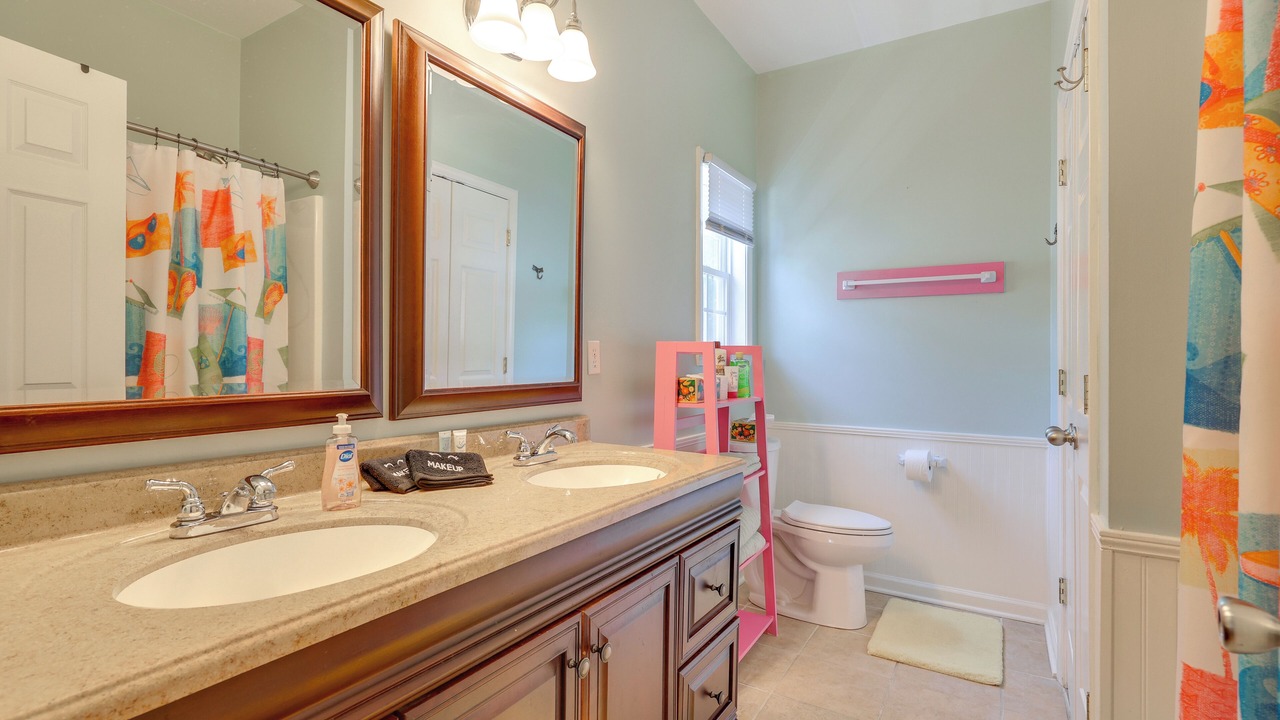Photo of Bathroom in Tranquil Harbour